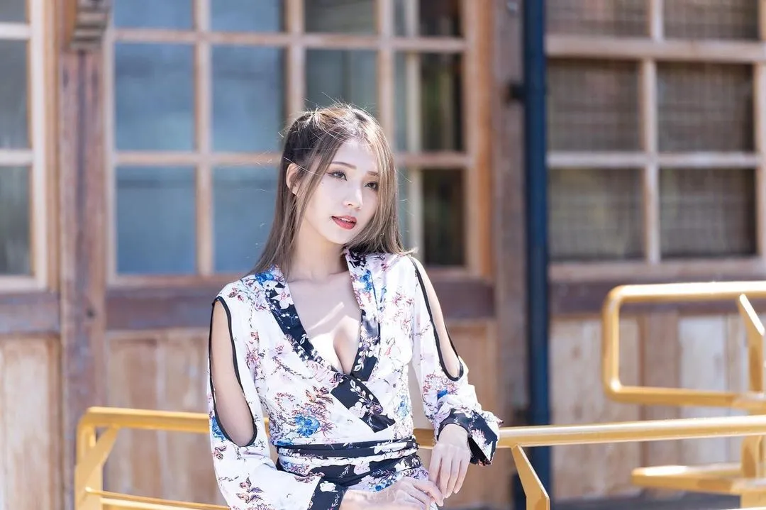 Instagram feifei_11111