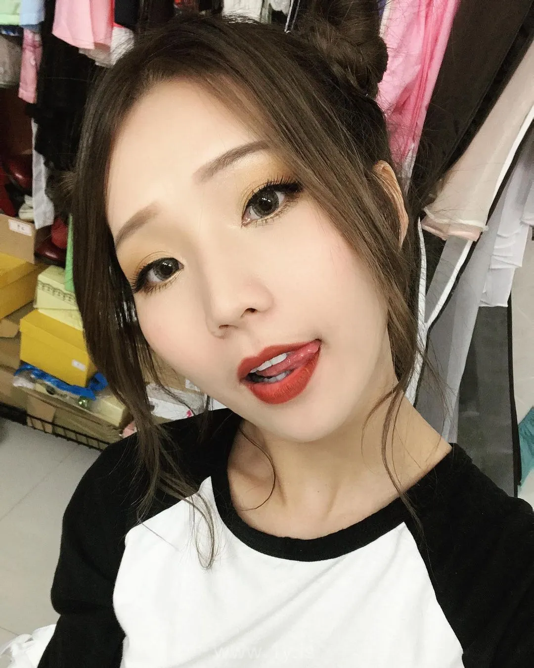 Instagram feifei_11111