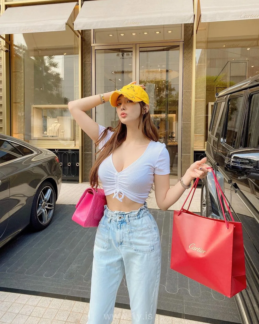 Instagram manyo_yoojin