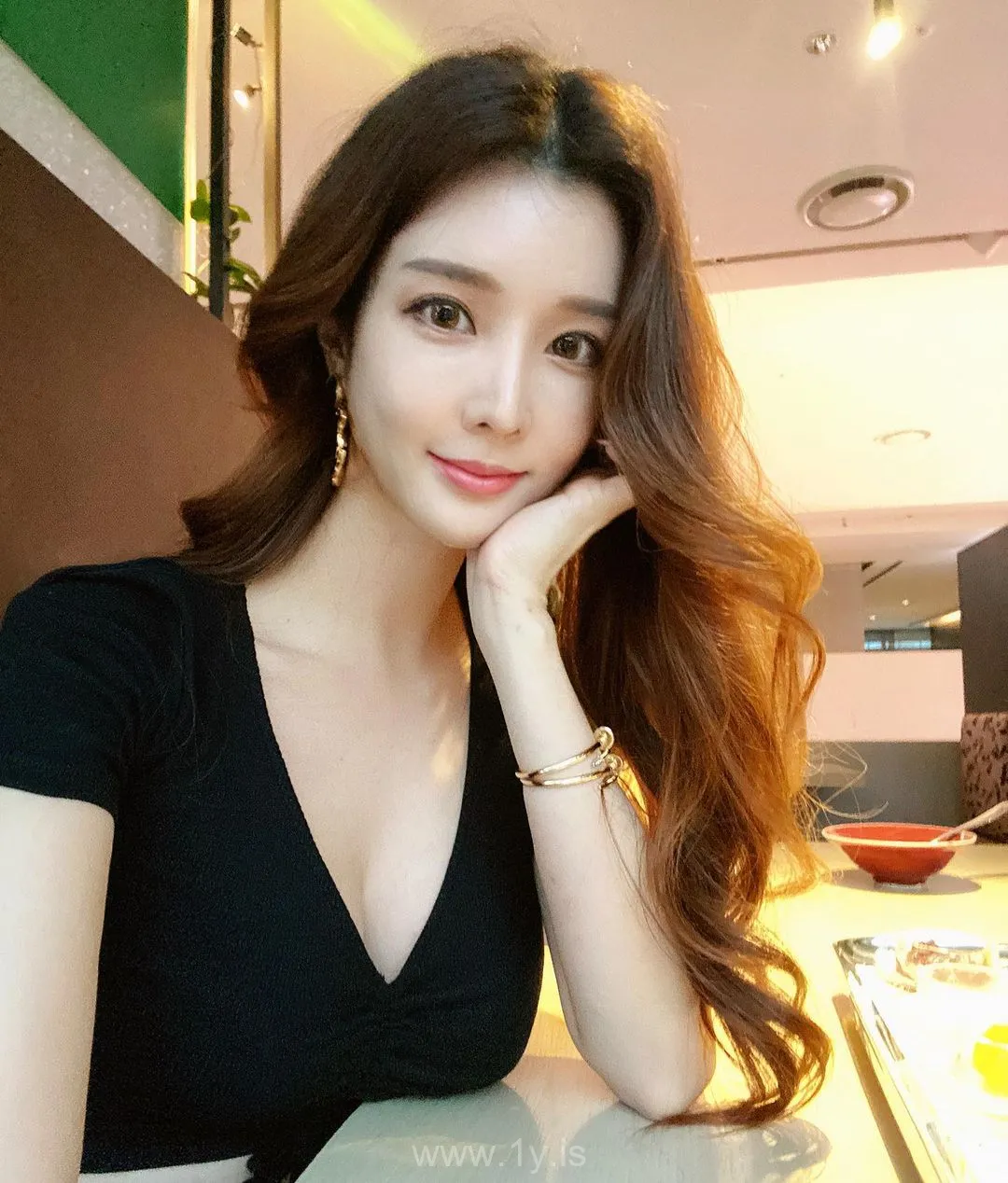 Instagram manyo_yoojin