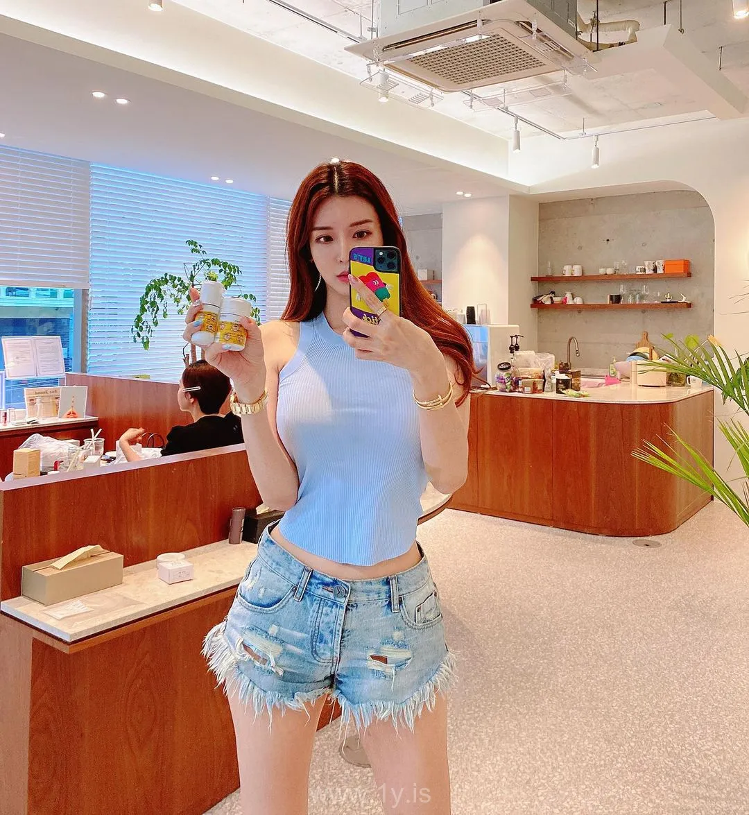 Instagram manyo_yoojin