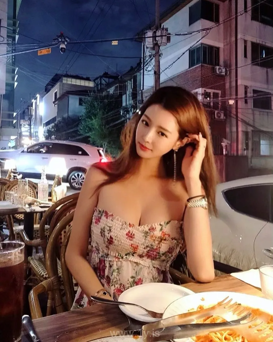 Instagram manyo_yoojin