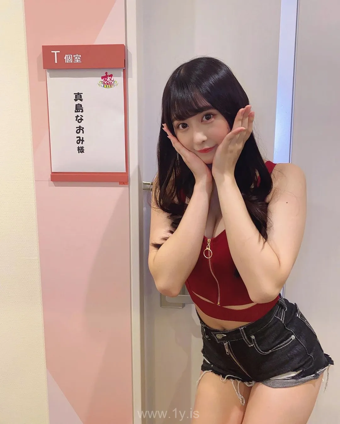 Instagram naomi_majima