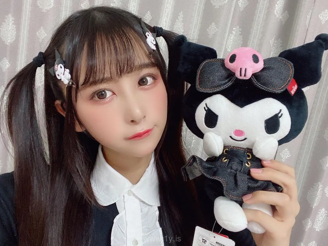Instagram naomi_majima