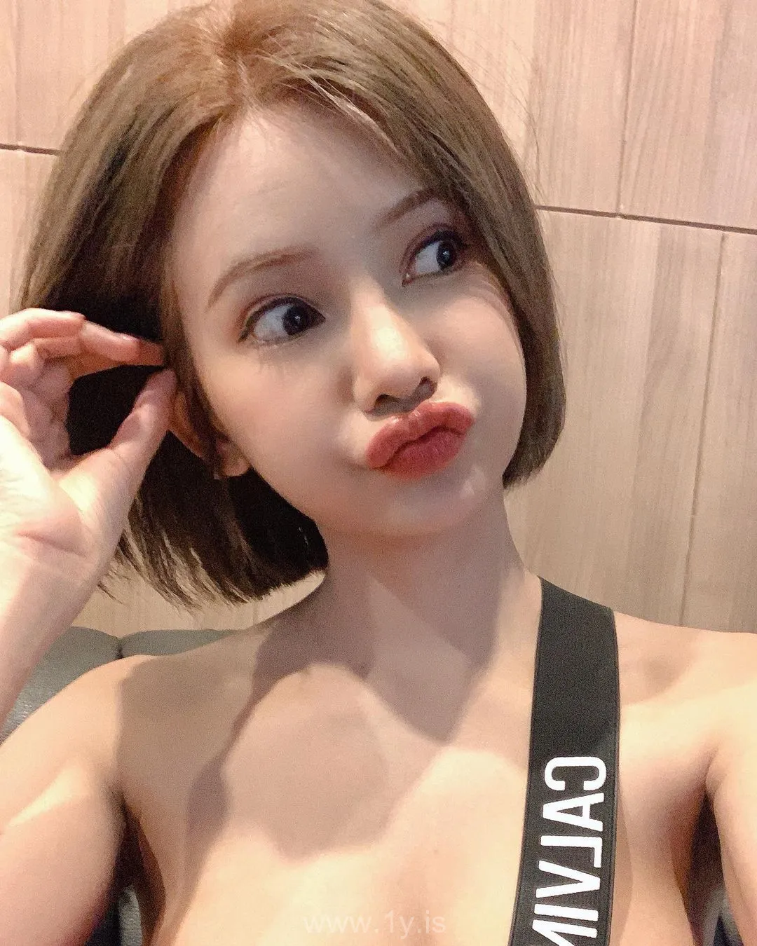 Instagram nokia_sutasinee