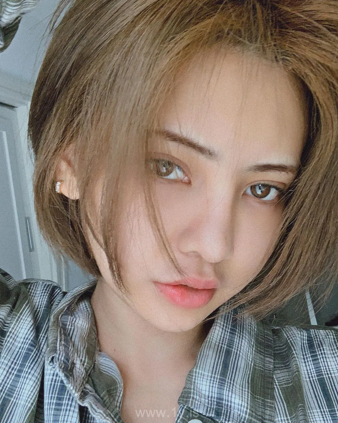 Instagram nokia_sutasinee