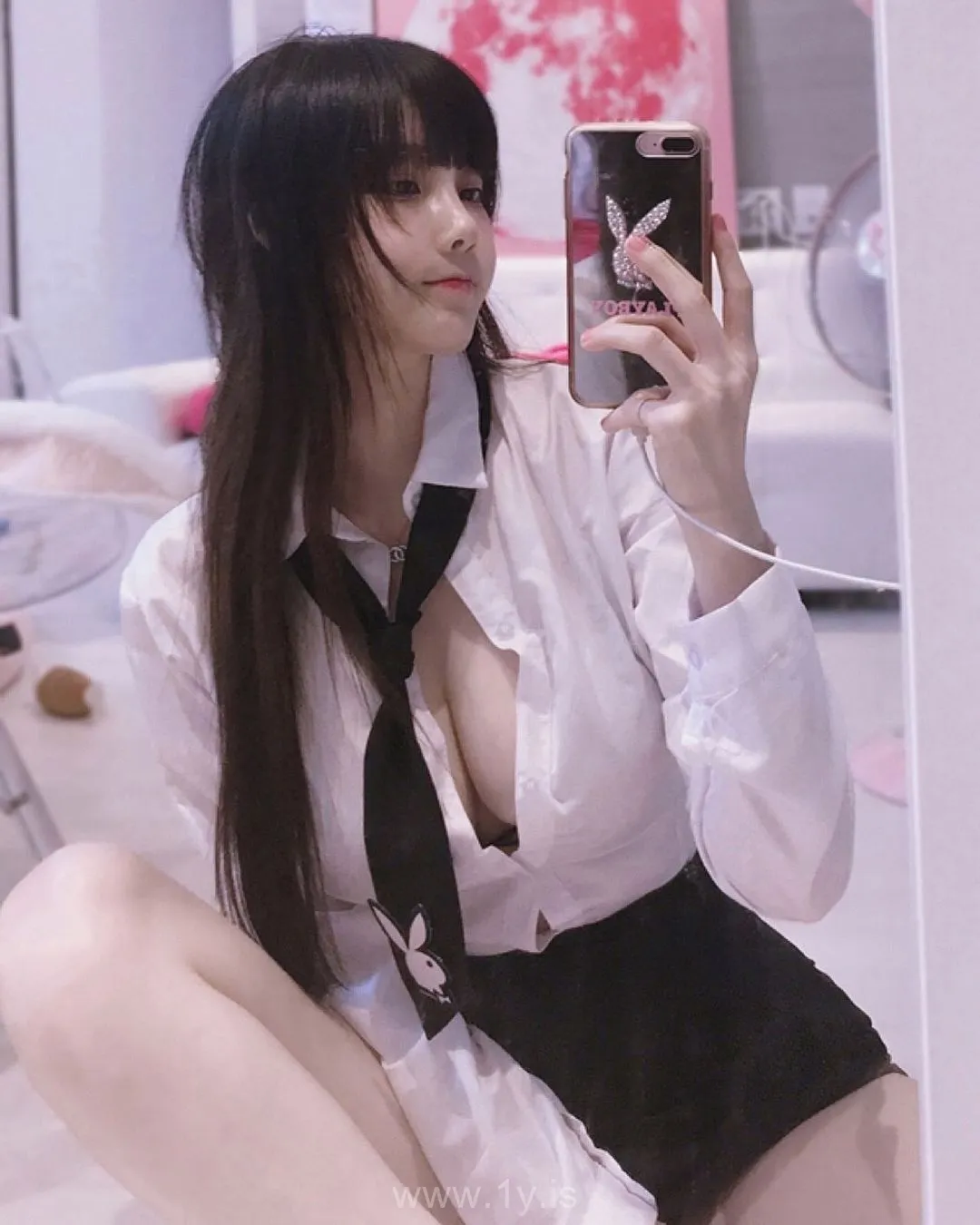 Instagram rh_ab
