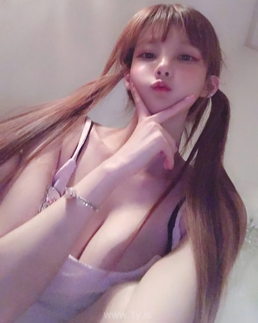 Instagram rh_ab
