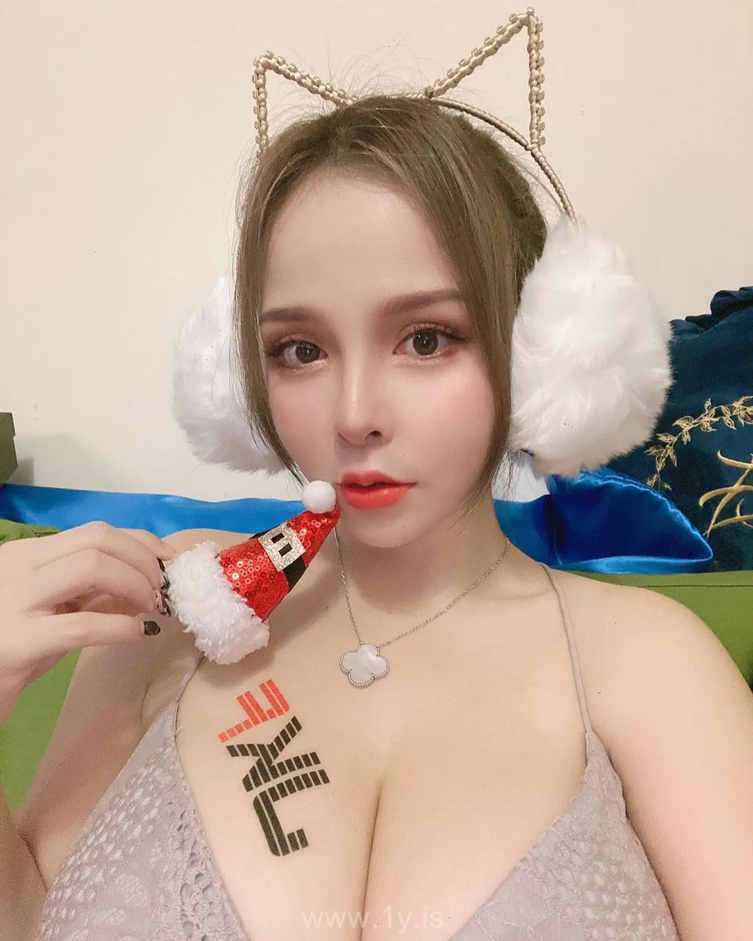Instagram xiangling_c