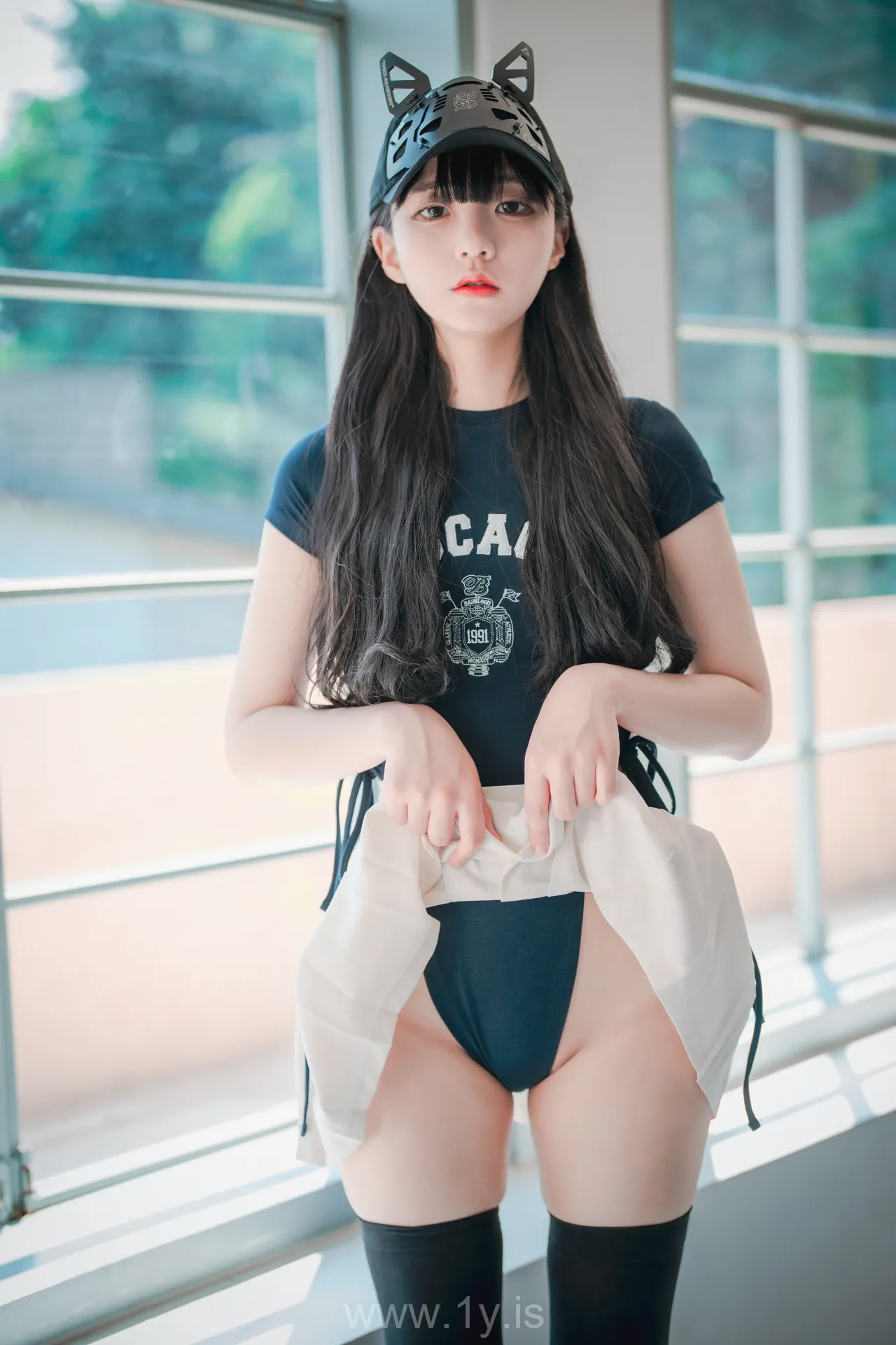 Jenny (정제니) NO.33 DJAWA_Classic_Athletic_Girl_in_Navy_Blue