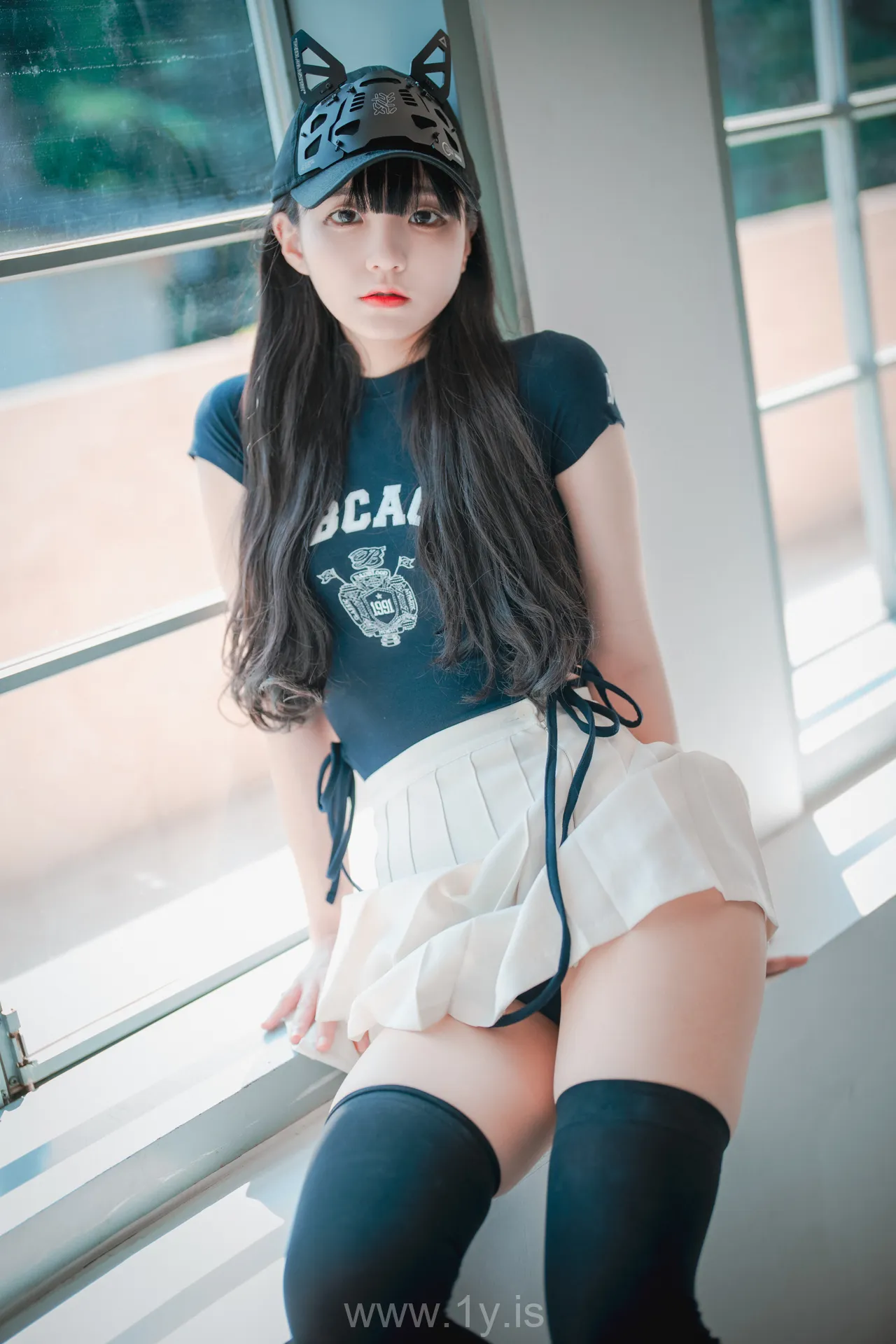 Jenny (정제니) NO.33 DJAWA_Classic_Athletic_Girl_in_Navy_Blue