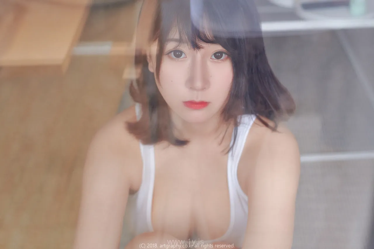 猫九酱 VOL.17 白色连体衣