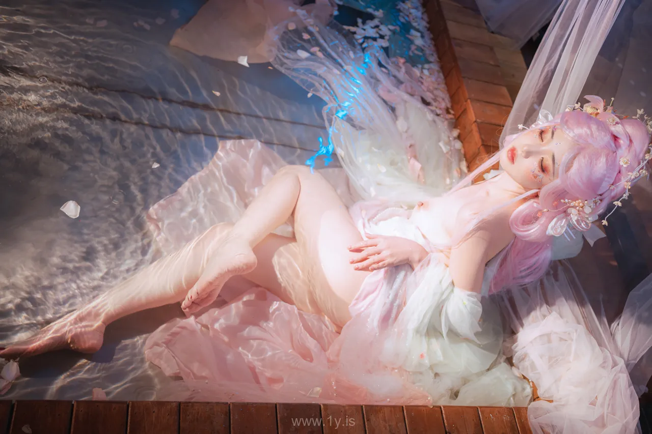 爆机少女喵小吉MiaoXiaoJi NO.049 Bathing Beauty(临江仙)