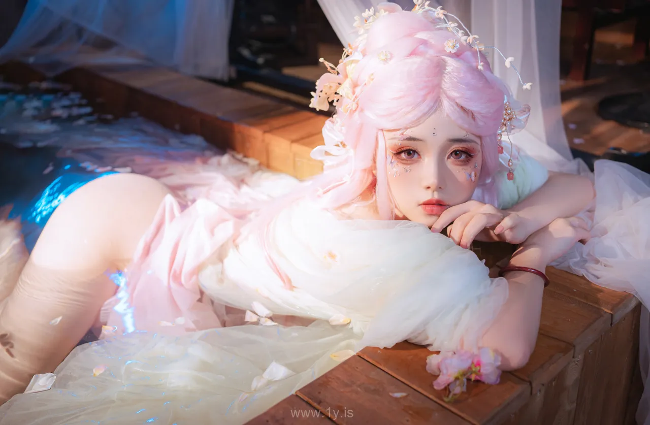 爆机少女喵小吉MiaoXiaoJi NO.049 Bathing Beauty(临江仙)