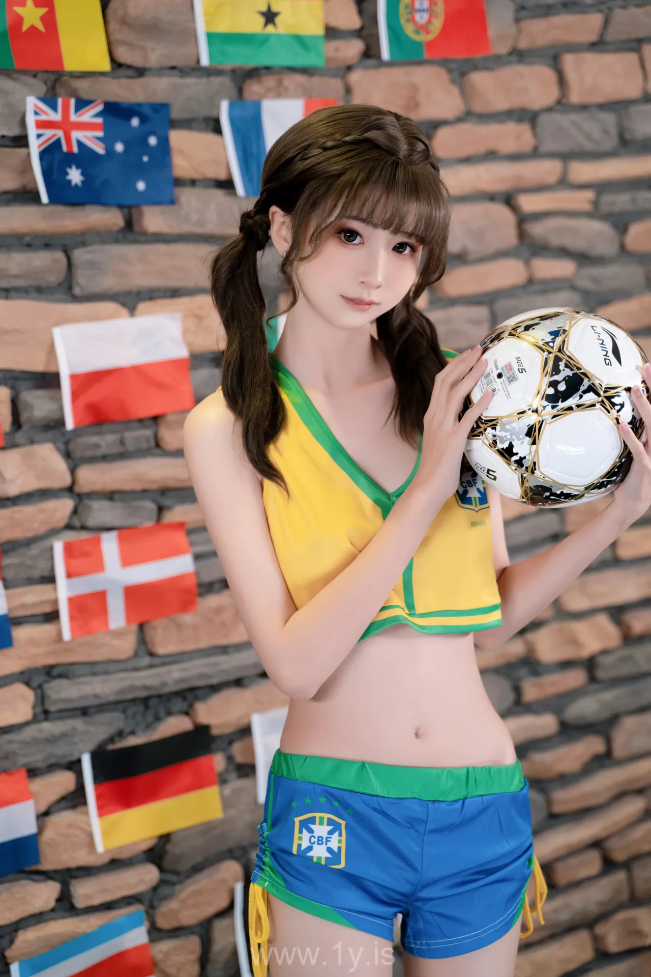 爆机少女喵小吉MiaoXiaoJi NO.065 Soccer Girls(足球宝贝)