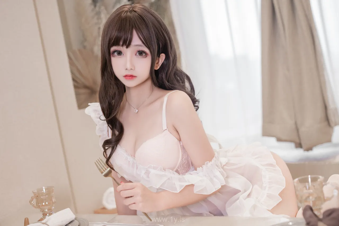日奈娇 NO.029 围裙人妻