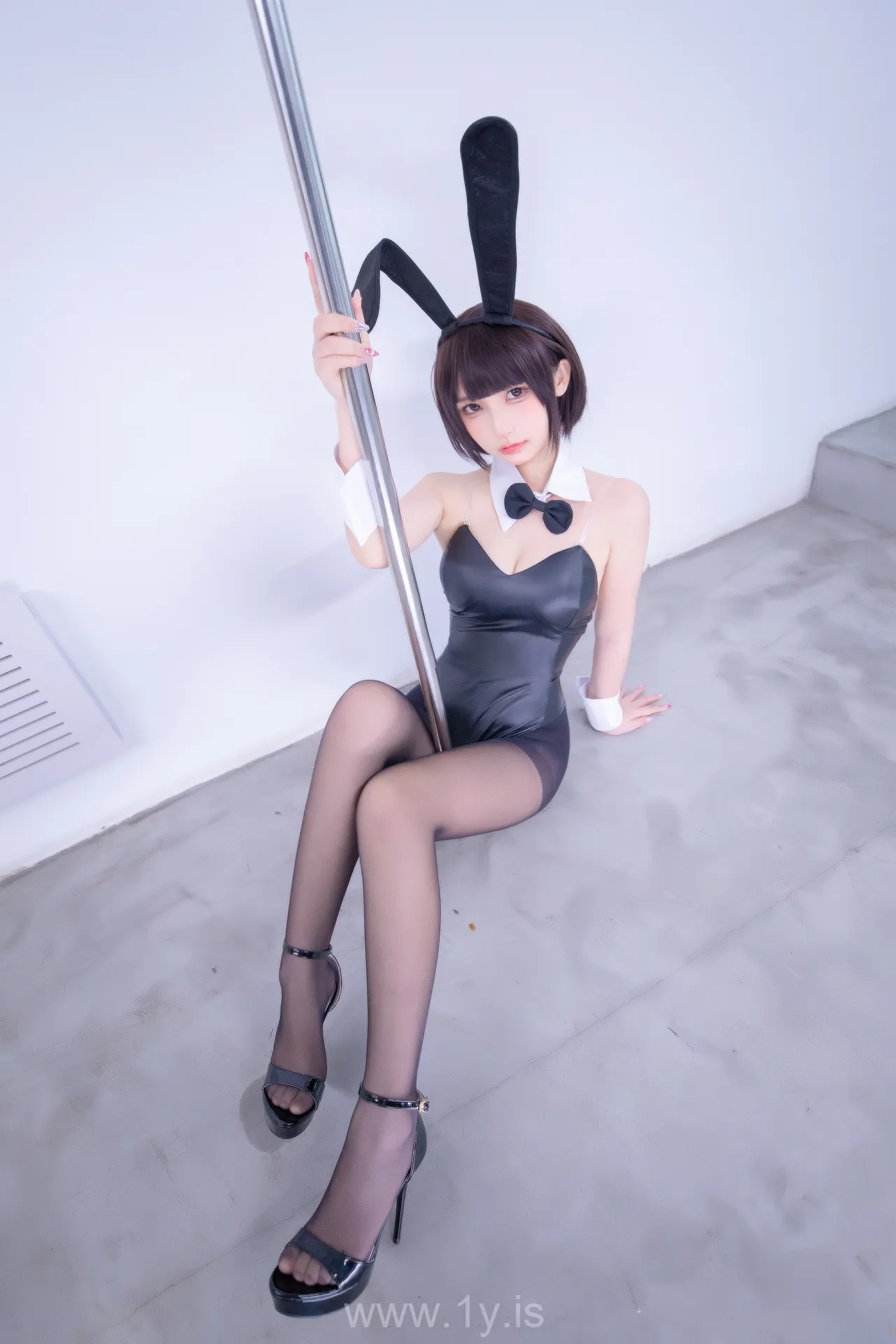 神楽坂真冬 VOL.80 神楽坂真冬 兔女郎与钢管《バニーバブル》