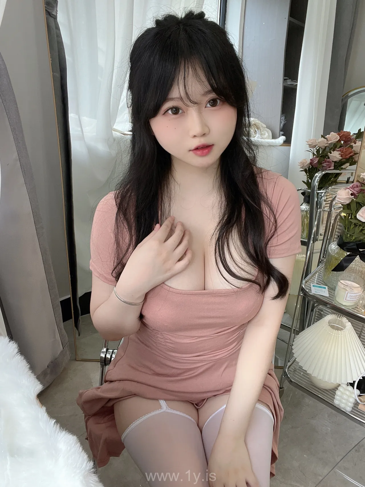 是依酱吖 NO.061 白丝人妻