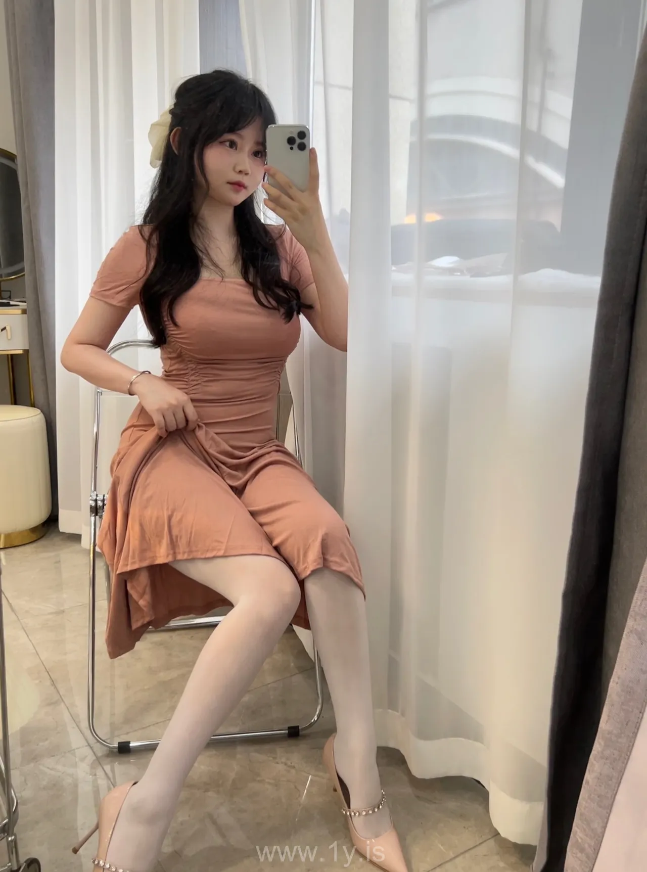 是依酱吖 NO.061 白丝人妻