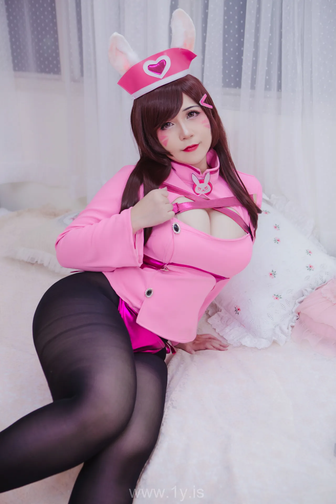 UyUy NO.04 D.VA Bunny Nurse