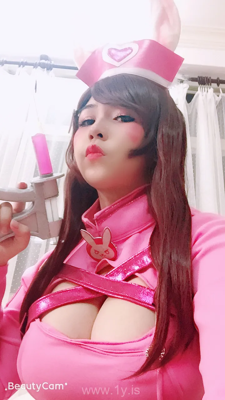 UyUy NO.04 D.VA Bunny Nurse