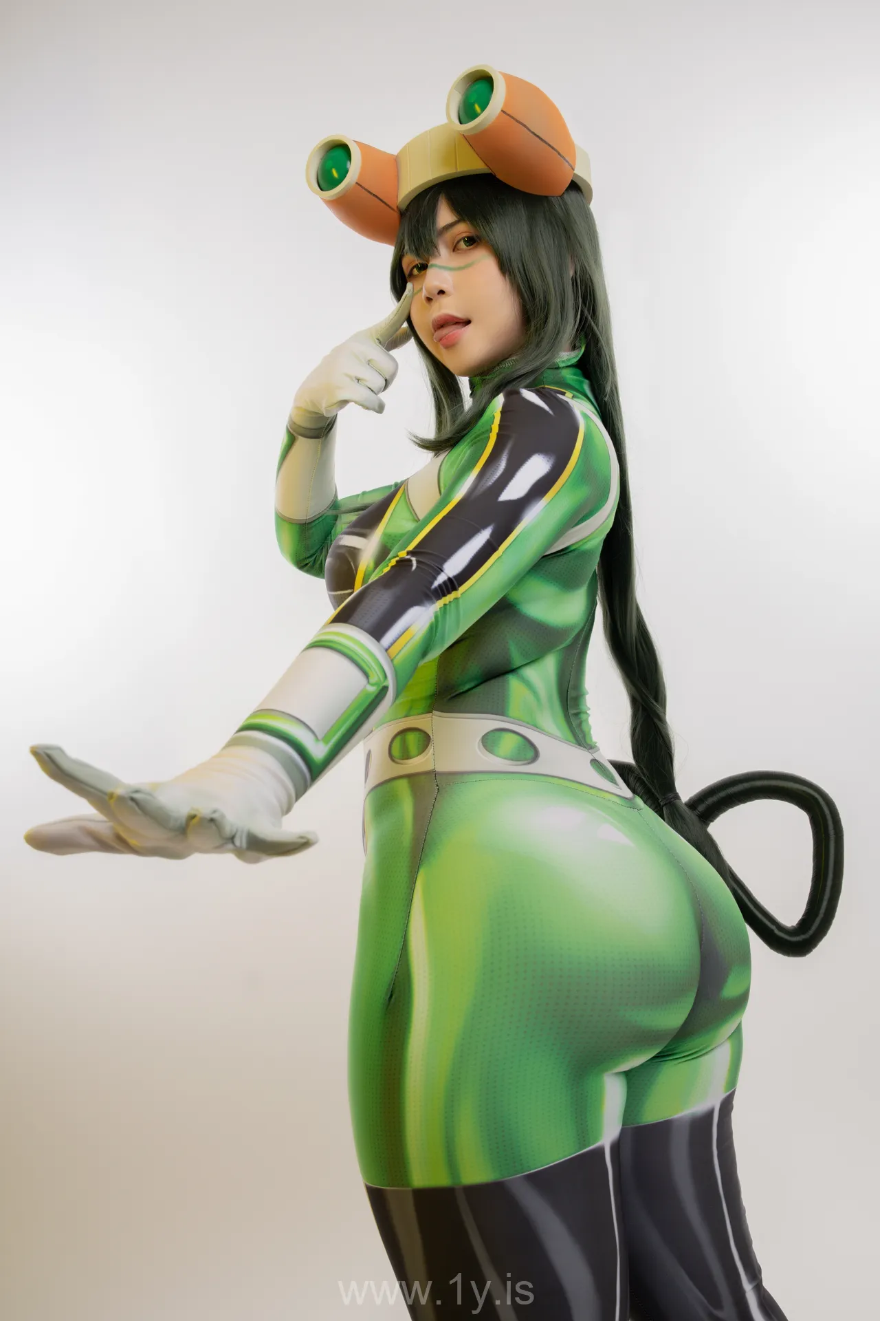 UyUy NO.33 Tsuyu Asui