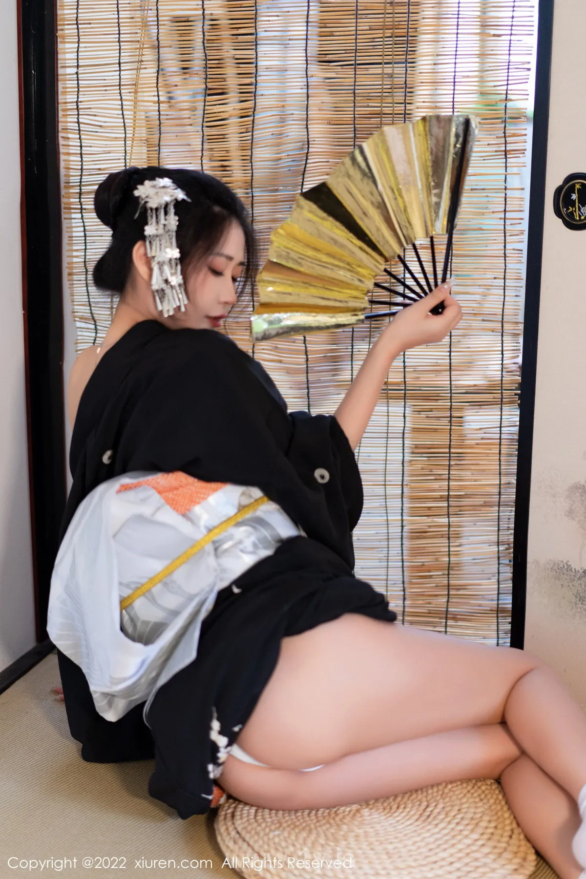 XIUREN(秀人网) No.5932 Graceful Asian Cougar laura阿姣