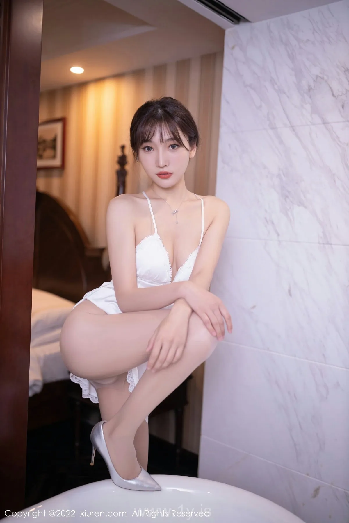 XIUREN(秀人网) No.5973 Nice-looking Asian Peri 陆萱萱