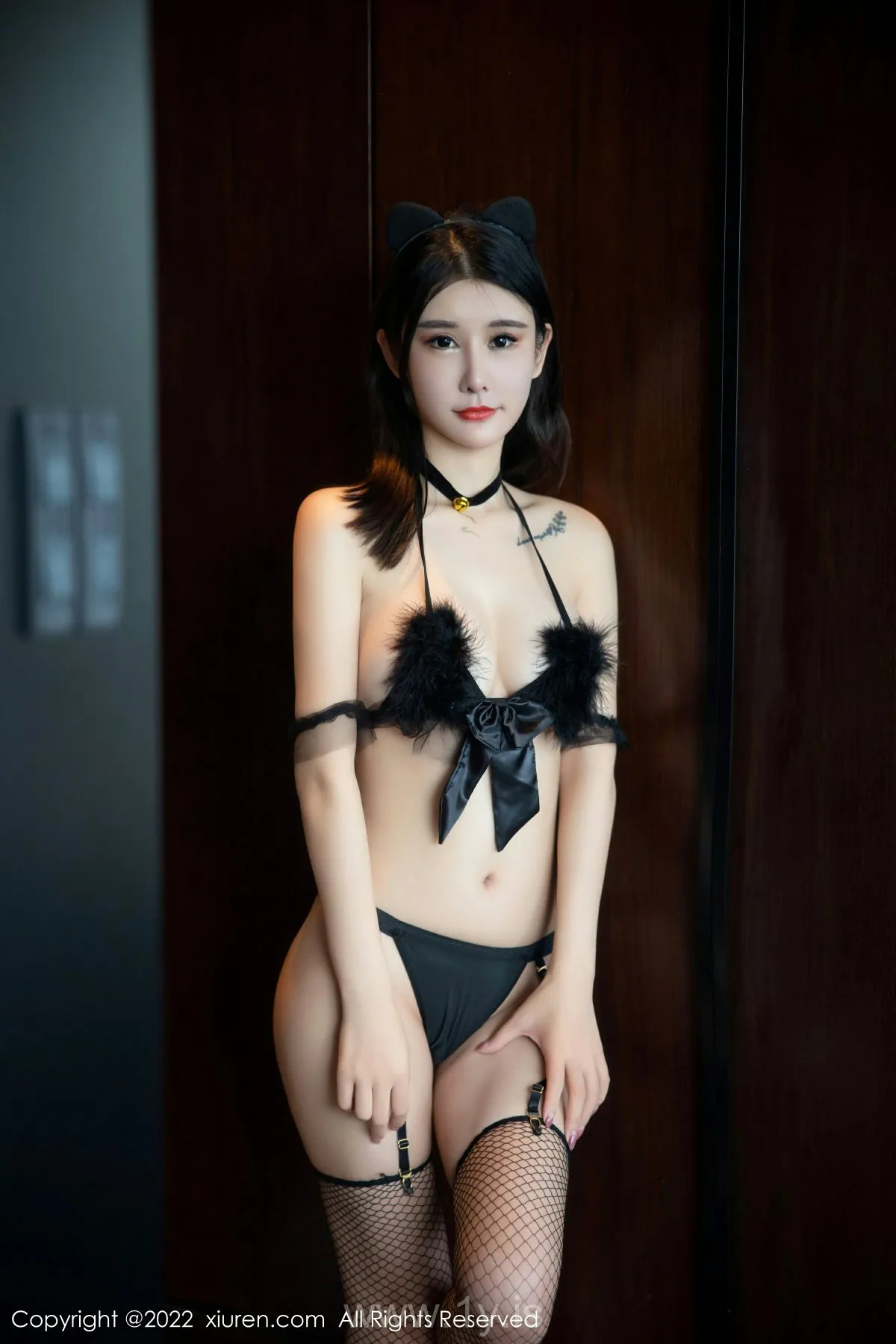 XIUREN(秀人网) No.6018 Hot & Stunning Asian Cougar 夏沫沫tifa