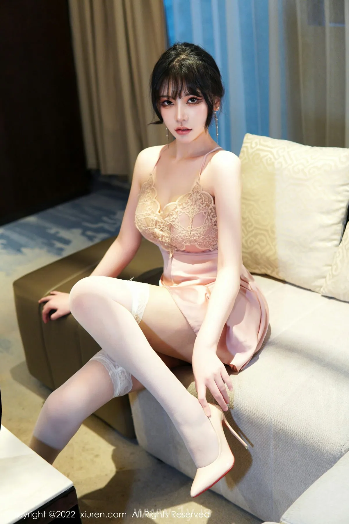 XIUREN(秀人网) No.6022 Gorgeous & Fancy Asian Cutie 桃桃子_