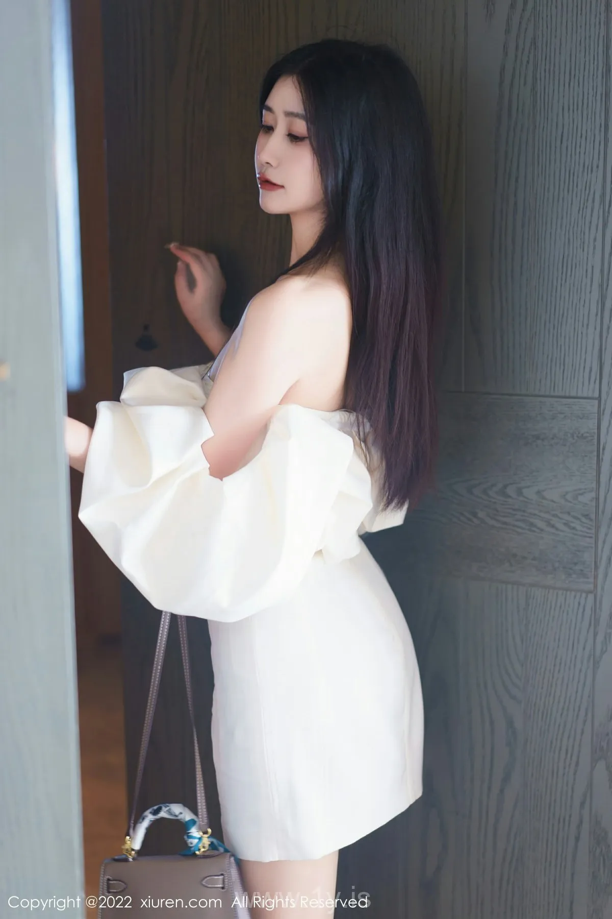 XIUREN(秀人网) No.6032 Elegant Asian Chick laura阿姣