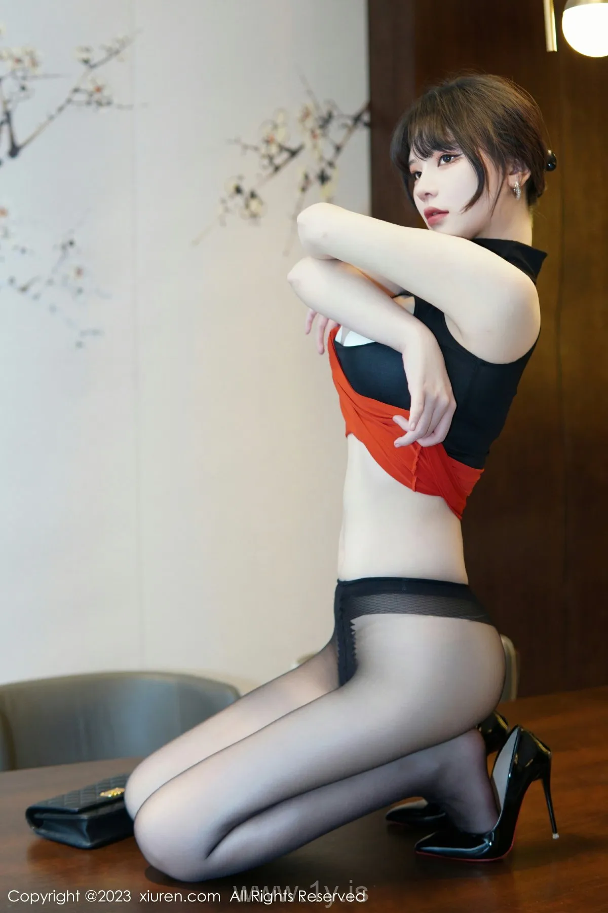 XIUREN(秀人网) No.6075 Irresistible & Beautiful Asian Homebody Girl 桃桃子_