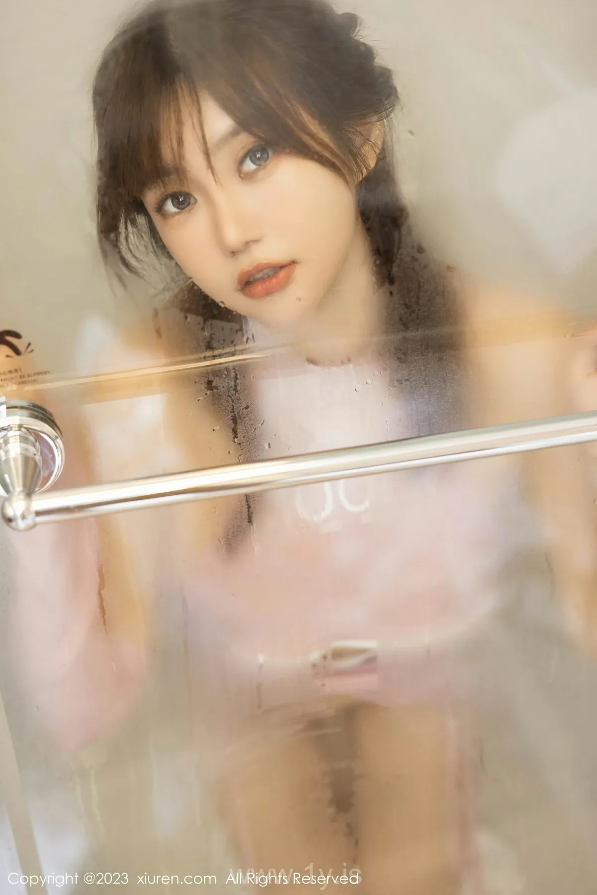 XIUREN(秀人网) No.6097 Adorable & Fancy Asian Beauty 绮里嘉ula