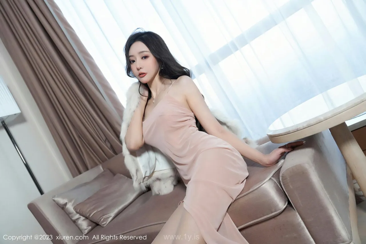 XIUREN(秀人网) NO.6105 Decent Asian Cutie 王馨瑶yanni