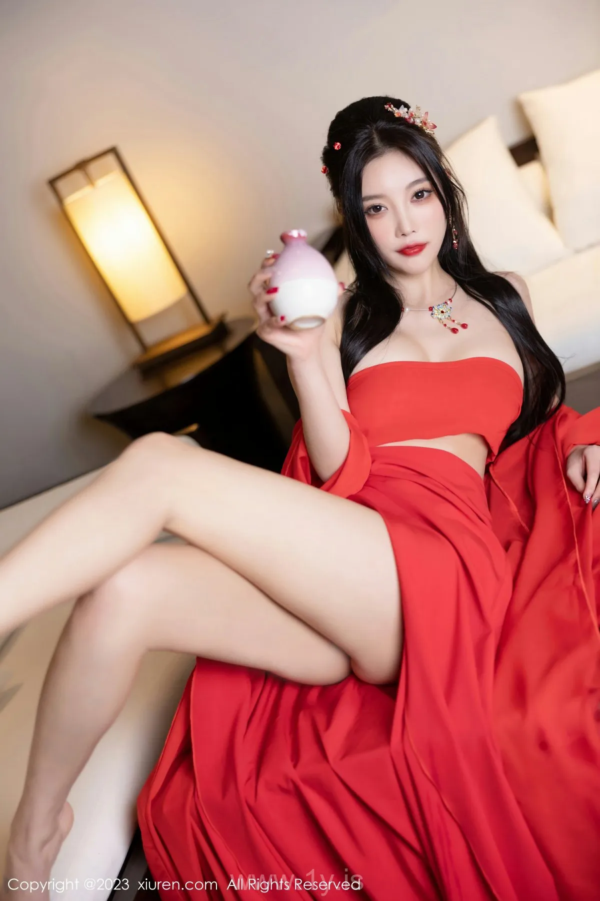 XIUREN(秀人网) NO.6149 Stunning & Fashionable Asian Cutie 杨晨晨Yome