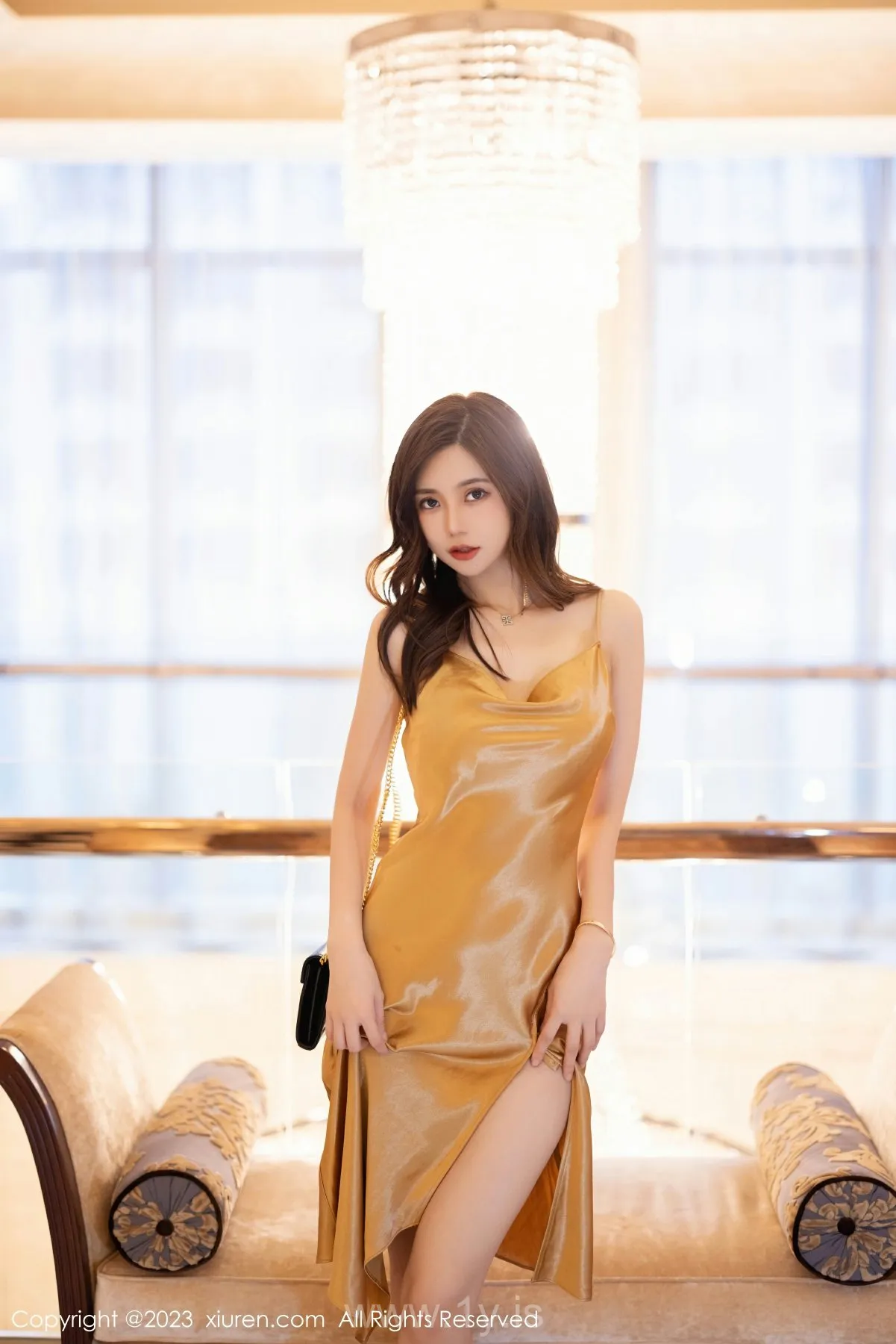 XIUREN(秀人网) NO.6169 Exquisite & Lovely Asian Hottie 绮里嘉ula
