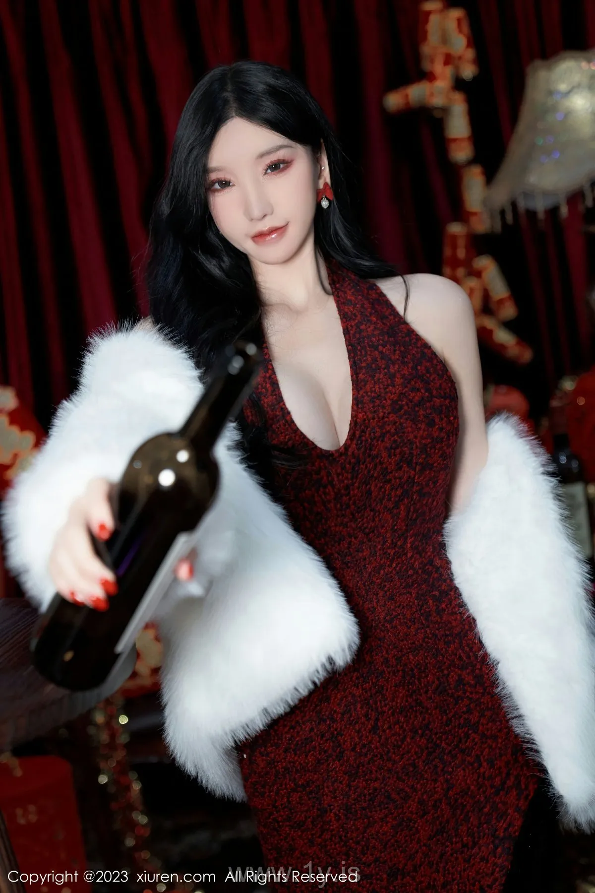 XIUREN(秀人网) NO.6174 Irresistible & Breathtaking Asian Homebody Girl 周于希Sally