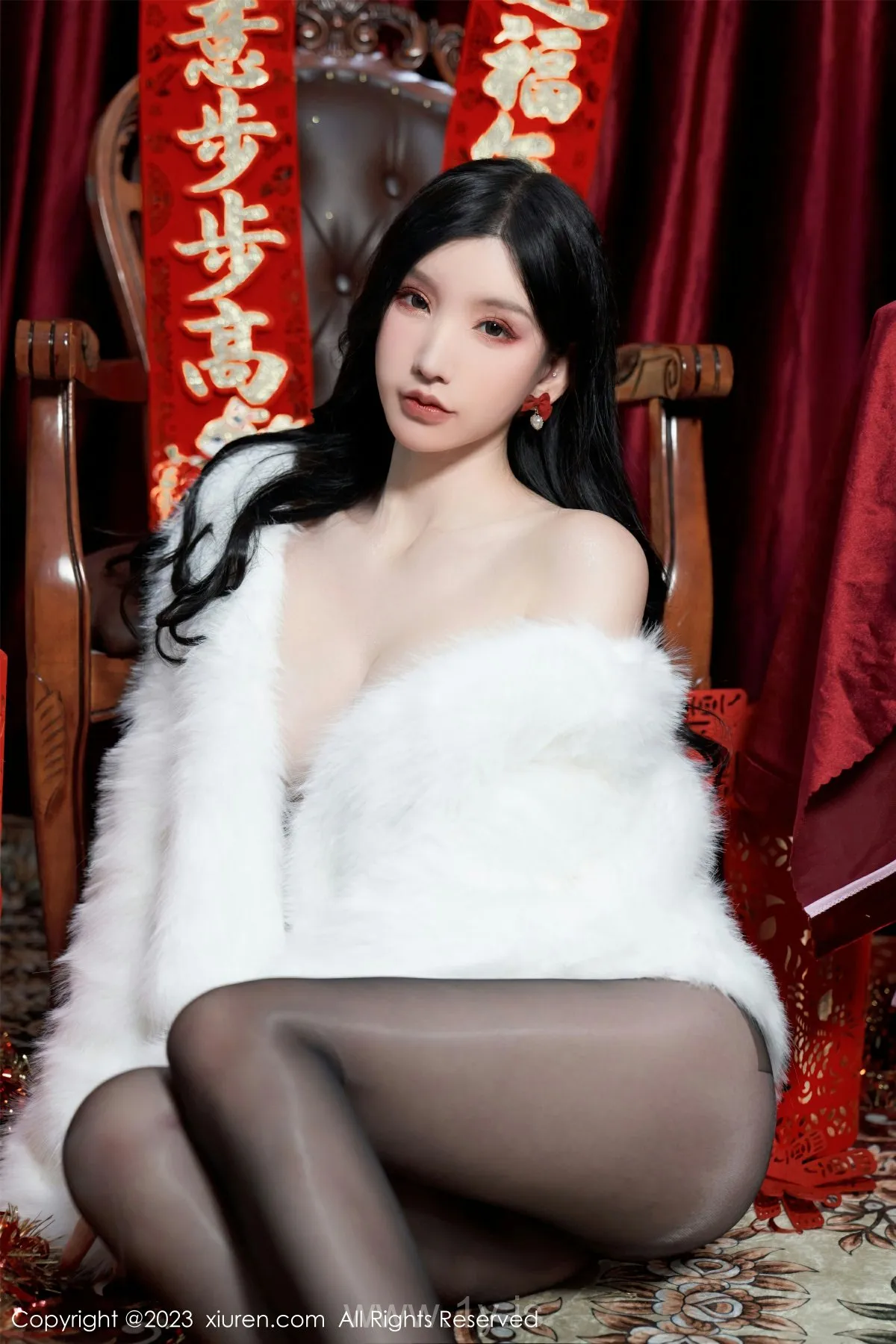 XIUREN(秀人网) NO.6174 Irresistible & Breathtaking Asian Homebody Girl 周于希Sally