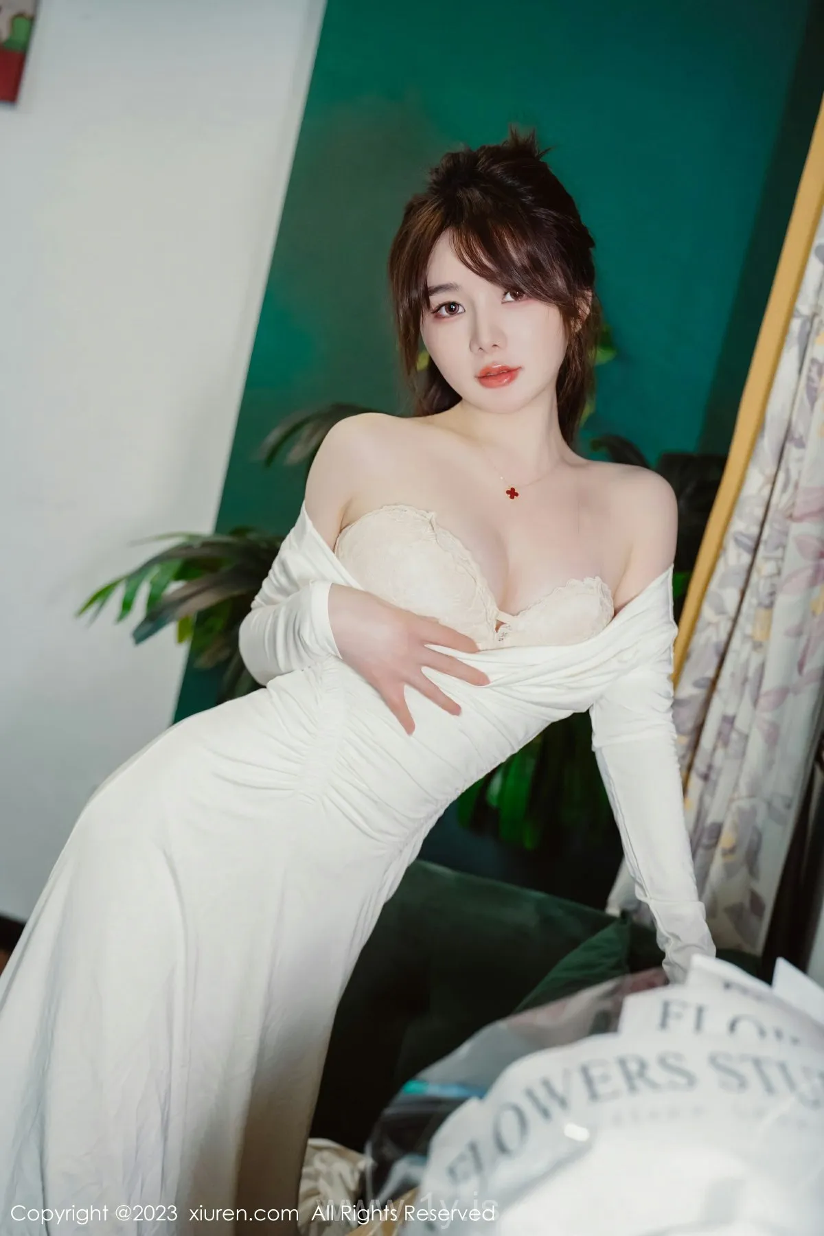 XIUREN(秀人网) NO.6182 Lively Chinese Peri 婠婠么