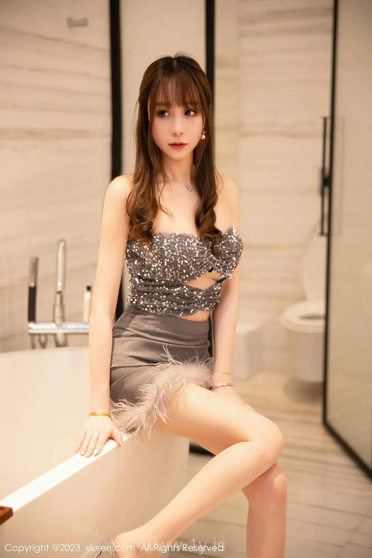 XIUREN(秀人网) NO.6184 Good-looking & Fashionable Asian Belle 水水er