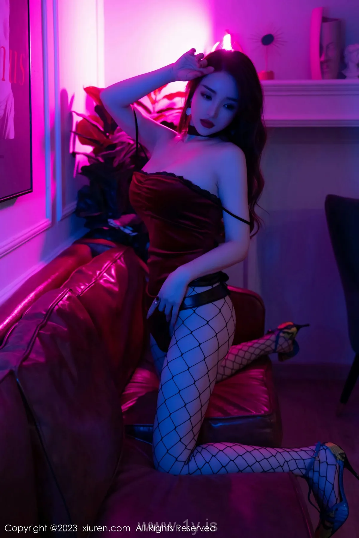 XIUREN(秀人网) NO.6192 Lovely Chinese Peri 雨儿1494
