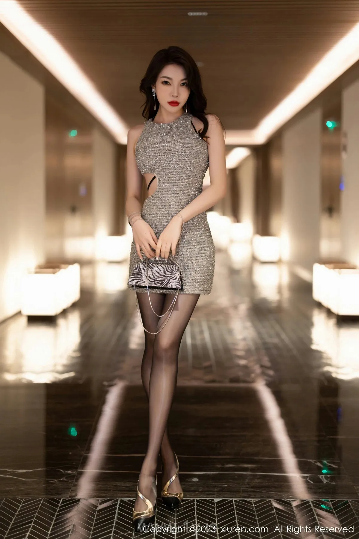 XIUREN(秀人网) No.6251 Appealing Asian Beauty 徐莉芝Booty