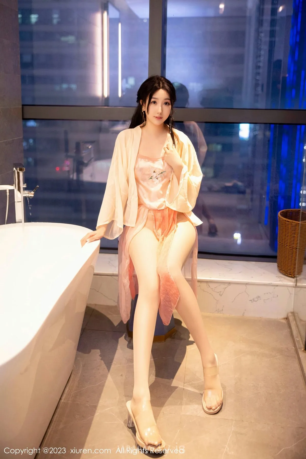 XIUREN(秀人网) No.6262 Elegant Asian Women 江真真