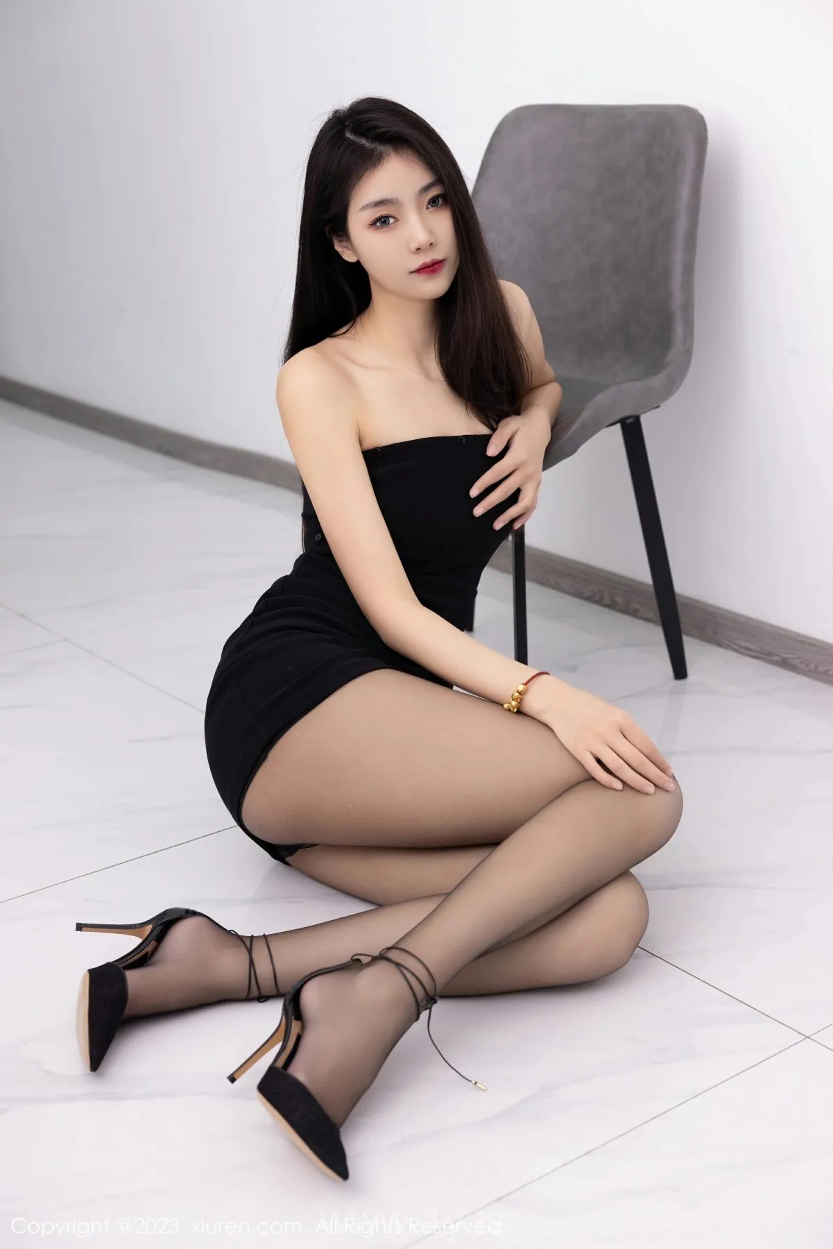 XIUREN(秀人网) No.6275 Stunning & Trendy Asian Beauty 可樂Vicky