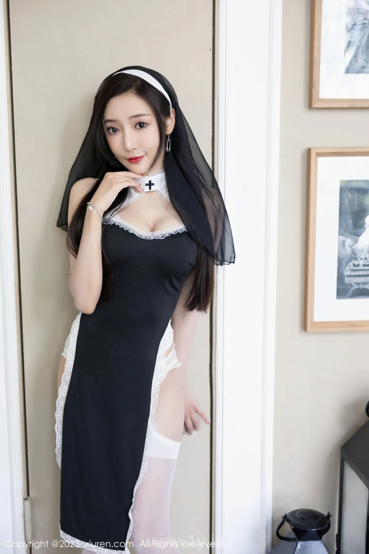 XIUREN(秀人网) No.6284 Fashionable & Gorgeous Asian Goddess 王馨瑶yanni