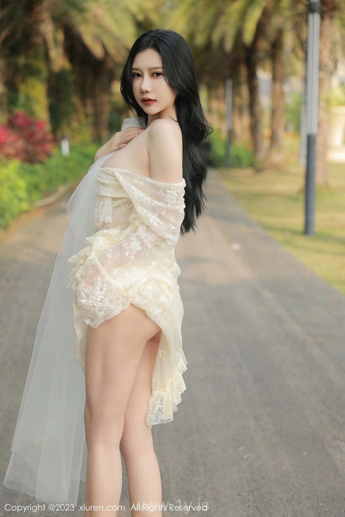 XIUREN(秀人网) NO.6303 Breathtaking & Extraordinary Asian Girl 尹甜甜