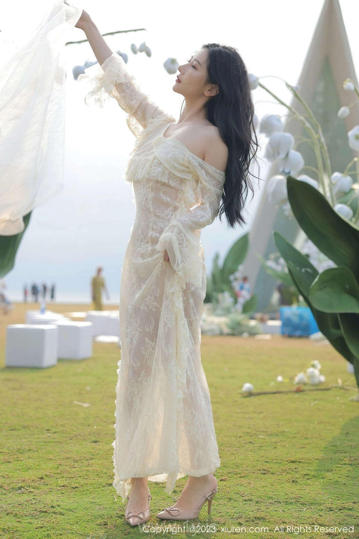 XIUREN(秀人网) NO.6303 Breathtaking & Extraordinary Asian Girl 尹甜甜