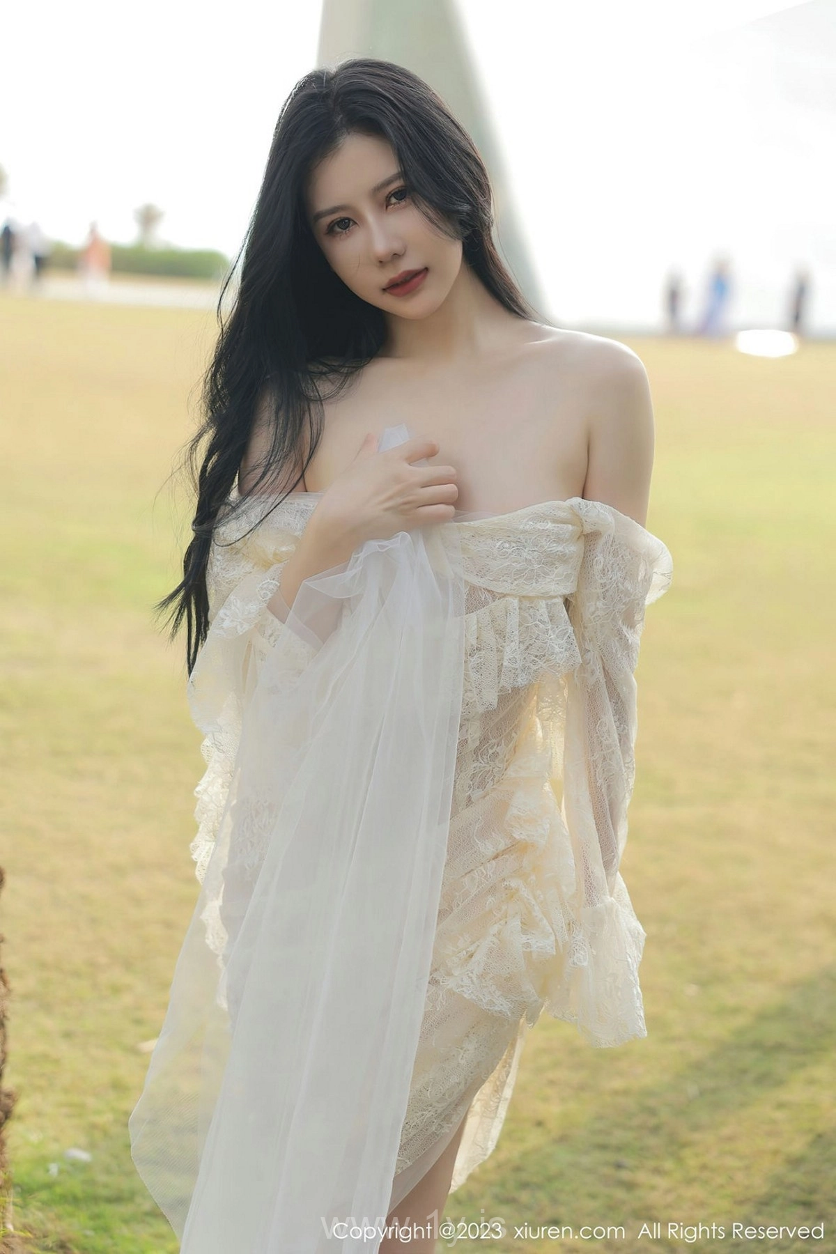 XIUREN(秀人网) NO.6303 Breathtaking & Extraordinary Asian Girl 尹甜甜