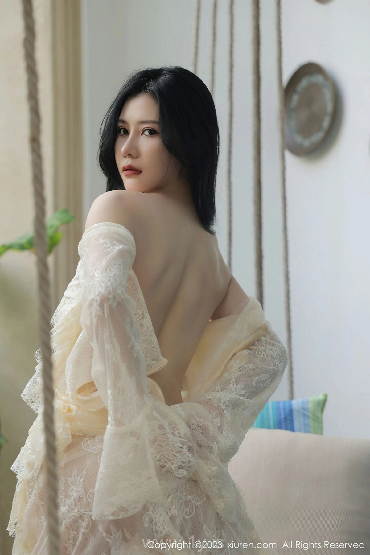 XIUREN(秀人网) NO.6303 Breathtaking & Extraordinary Asian Girl 尹甜甜