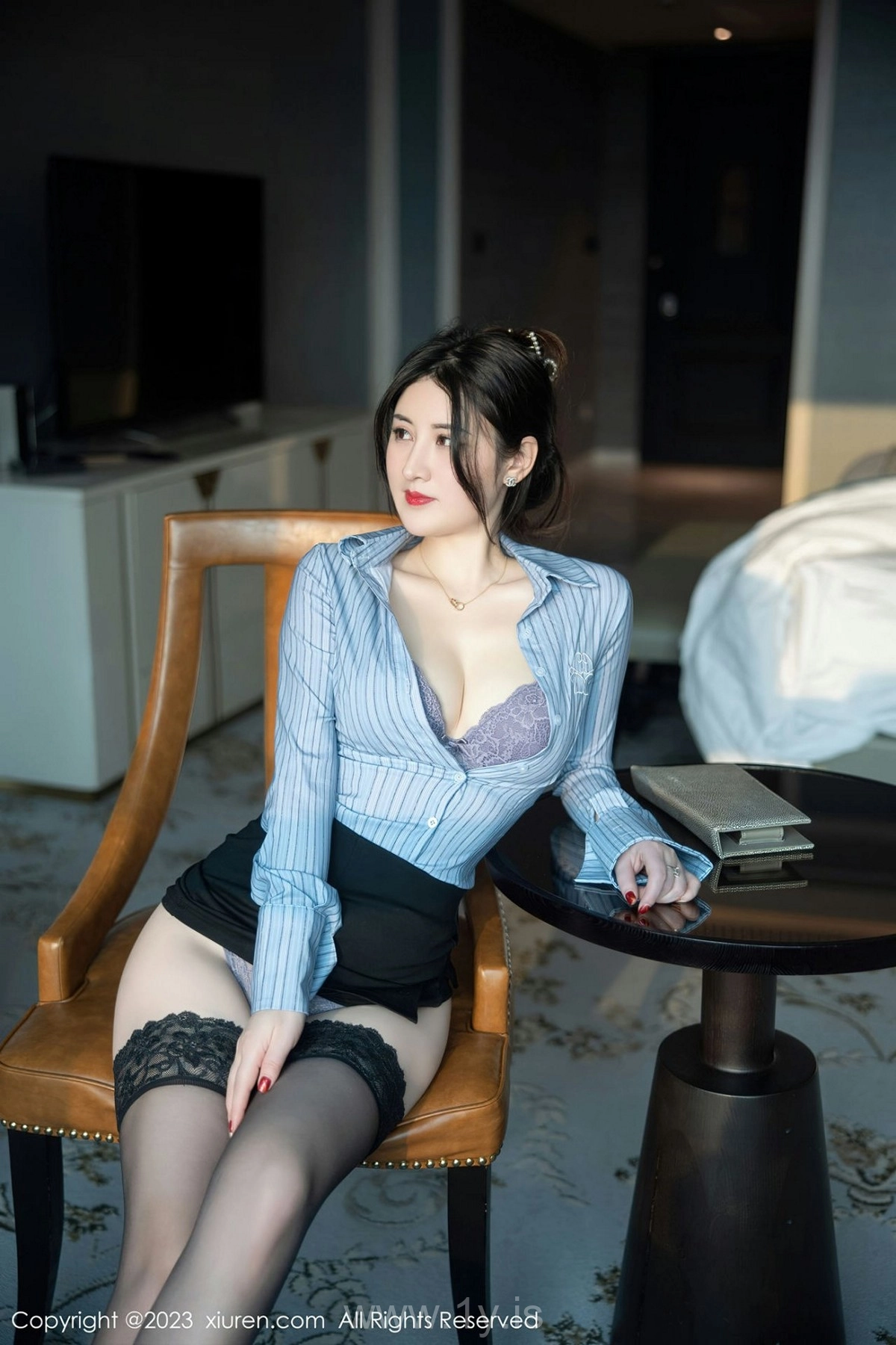 XIUREN(秀人网) NO.6343 Delightful & Breathtaking Chinese Mature Princess 詩詩kiki